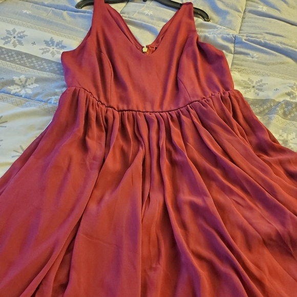 Dress - Picture 3 of 6